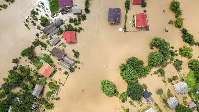 BMKG memprediksi kemarau basah berlangsung hingga Oktober. Foto: Freepik