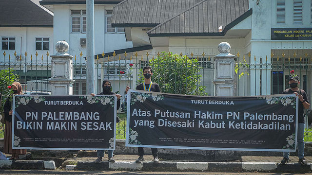 PN Palembang menolak gugatan korban kabut asap di Sumsel. Foto: Greenpeace/Abriansyah Liberto