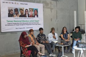 Masyarakat adat dan masyarakat sipil menolak usulan penetapan kawasan Pegunungan Meratus sebagai taman nasional. Foto: Walhi