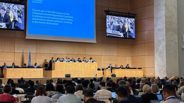 AZWI mengecam keras teks terbaru Perjanjian Global Plastik. Foto: AZWI