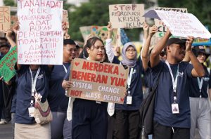 Orang muda dari 32 provinsi menuntut komitmen iklim ambisius jelang COP30. Foto: Climate Rangers Jakarta