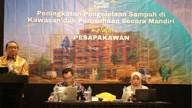Jakarta meluncurkan "Pesapa Kawan" untuk memantau pengelolaan sampah. Foto: DLH DKI