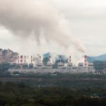 Emisi perusahaan fosil memicu gelombang panas ekstrem. Foto: Freepik