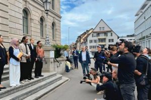 Empat warga Pulau Pari, Kepulauan Seribu, Indonesia, menggugat perusahaan semen terbesar di dunia, Holcim, atas kerugian nyata yang mereka alami akibat krisis iklim. Foto: Walhi