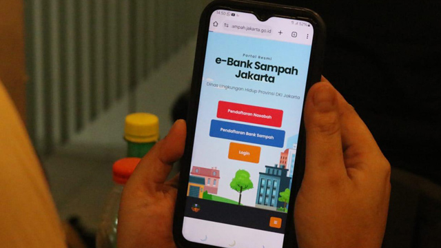 DLH DKI menargetkan seluruh RW memiliki bank sampah aktif. Foto: DLH DKI Jakarta