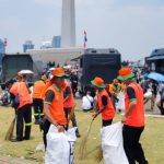 DLH DKI angkut 126,65 Ton Sampah Usai Perayaan HUT ke-80 TNI di Monas. Foto: DLH DKI