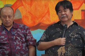 Dua akademisi IPB Bambang dan Basuki menang gugatan dari PT KLM. Foto: YouTube YLBHI