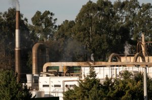 Pemanfaatan teknologi CCS berisiko meningkatkan emisi 25 miliar ton di 2050. Foto: Freepik