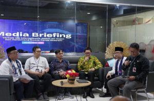 Media briefing tentang mikroplastik di air hujan di Jakarta. Foto: DLH DKI