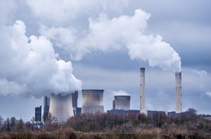 Polusi udara dari energi fosil menyebabkan 2,52 juta kematian. Foto: Freepik