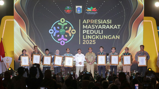 Pemprov DKI kembali beri penghargaan kepada penggiat lingkungan. Foto: DLH DKI Jakarta