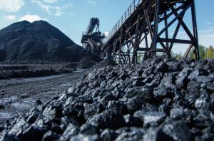 Ilustrasi produksi batu bara. Foto: Freepik