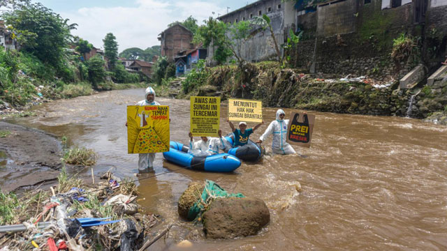 Brantas tercemar berat, Ecoton desak Pemkot Malang tingkatkan tata kelola sampah. Foto: Ecoton