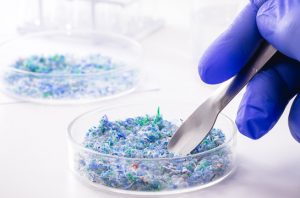 Semarang menempati urutan keempat kontaminasi mikroplastik udara tertinggi. Foto: Freepik