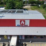 Alfamidi pasang 30 panel surya. Foto: Alfamidi