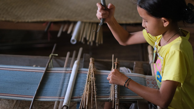 Komunitas masyarakat adat Rumah Panjang Iban Sadap di Kapuas Hulu, Kalimantan Barat menyelenggarakan Festival Tenun Iban Sadap 2025 pada 17–20 Desember 2025. Foto: Festival Tenun Iban Sadap