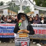 Ratusan warga Cianjur menolak proyek geotermal di Gunung Gede. Foto: Istimewa