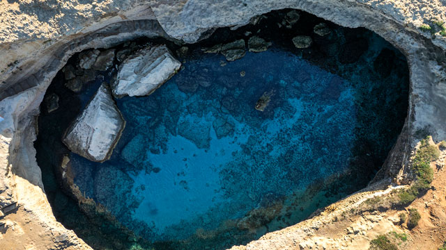 Ilustrasi Sinkhole. Foto: Freepik