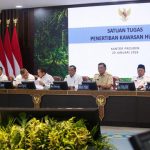Presiden Prabowo mencabut izin 28 perusahaan pelanggar lingkungan. Foto: Setneg