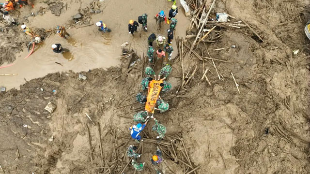 Banjir berulang di Pulau Jawa berakar pada masalah kebijakan tata ruang. Foto: Bidang Komunikasi Kebencanaan BNPB / Dolfianus Daniel