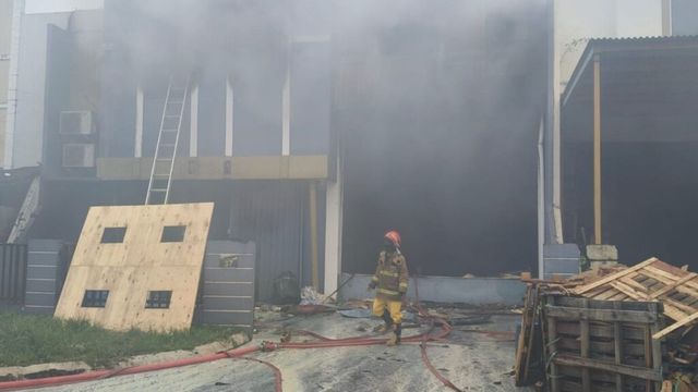 Kebakaran gudang pestisida di Tangsel. Foto: Nexus3 Foundation