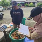 Rumah tangga di kota Batu menjalankan program Zero Waste Cities. Foto: Ecoton