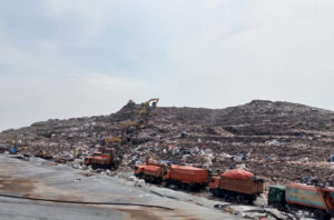 Ketergantungan pada TPA sebagai solusi sampah tak lagi aman. Foto: Freepik