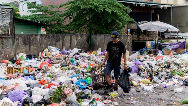 Sistem pengelolaan sampah sulit optimal karena pendanaan minim. Foto: Freepik