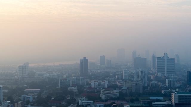 Kualitas udara di lima kota besar Indonesia memburuk. Foto: Magnific