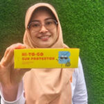 Dosen Universitas Brawijaya Rosalina Ariesta Laeliocattleya membuat sunscreen dari ekstrak rambut jagung. Foto: Prasetya UB