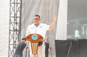 Menteri Lingkungan Hidup Jumhur Hidayat mengajak masyarakat melakukan pertobatan ekologis. Foto: KLH