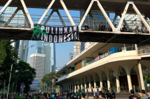 Walhi menyoroti krisis iklim yang kian memburuk dan mengancam generasi mendatang. Foto: Walhi