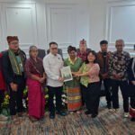 Penyerahan kebijakan peta jalan. Foto: KLH/BPLH