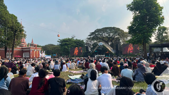 Sunset di Kebun Padukan Musik, Konservasi, dan Budaya untuk Keluarga
