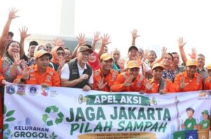 Gerakan pilah sampah DKI. Foto: DLH DKI