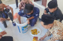 300 santri di Jember ikuti edukasi lingkungan dan praktik eco enzyme. Foto: Ecoton