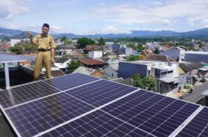 PLTU Mangkrak di Riau layak beralih ke energi terbarukan. Foto: Dini J. Wardani